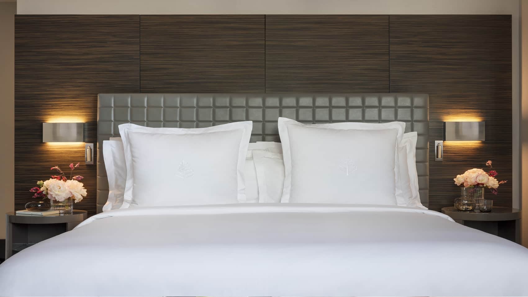 One-Bedroom Opera Club Suite