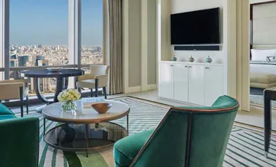 FOUR SEASONS DELUXE SUITE