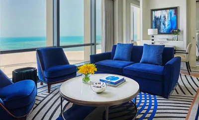 FOUR SEASONS EXECUTIVE SUITE