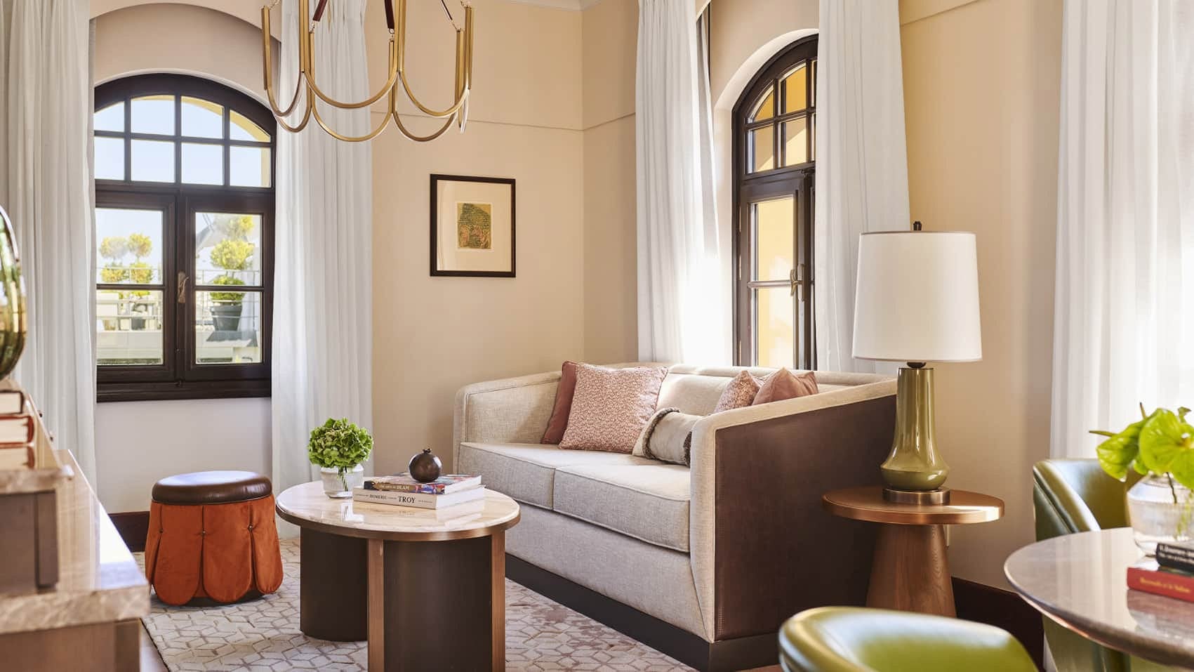 four-seasons-hotel-istanbul-at-sultanahmet-istanbul-turkey-one-bedroom-suite_1877