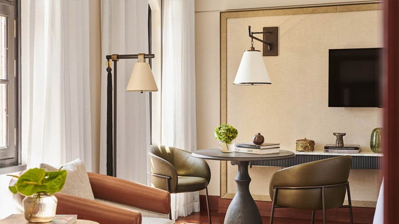 four-seasons-hotel-istanbul-at-sultanahmet-istanbul-turkey-superior-room_1877