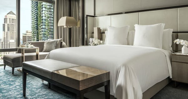 four-seasons-hotel-kuala-lumpur-ambassador-suite-02_10102