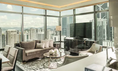 TWO-BEDROOM EXECUTIVE PARK-VIEW APARTMENT