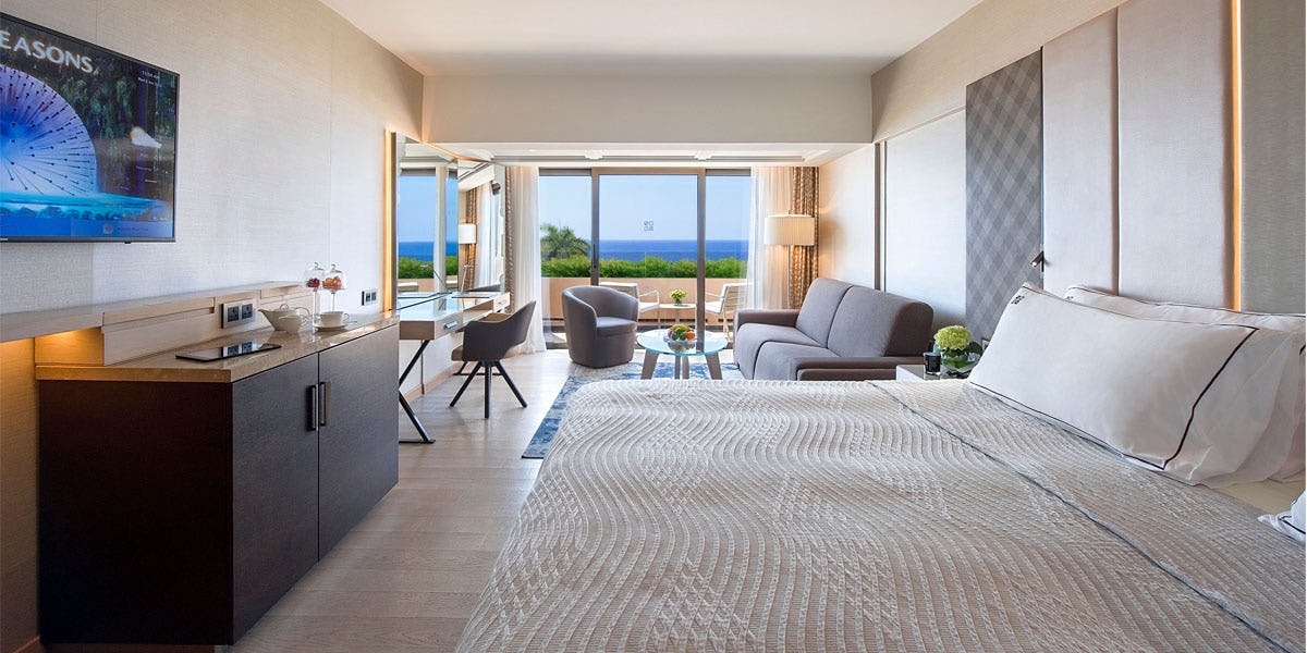 FAMILY SEA VIEW ROOM