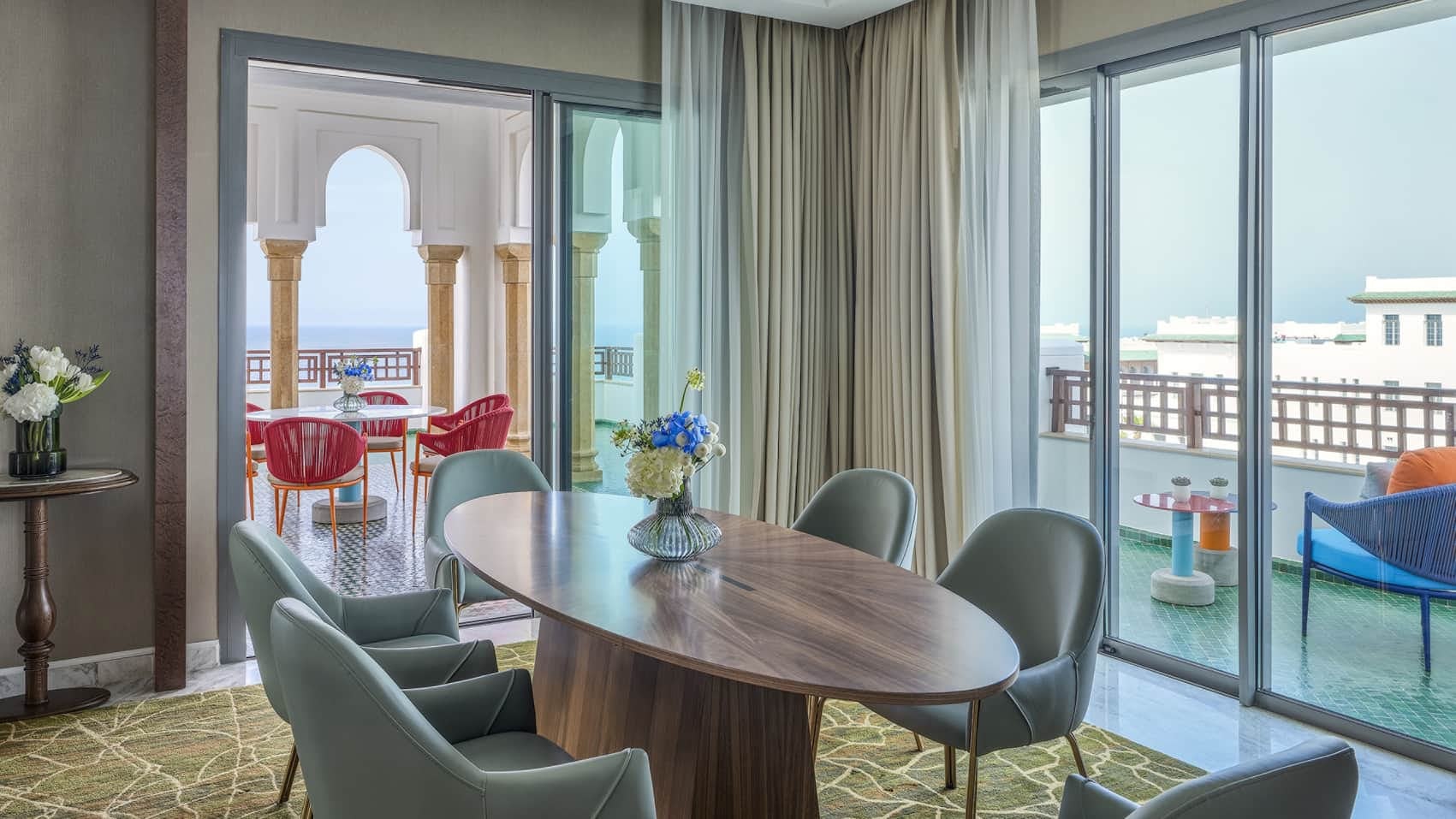 Turquoise Ocean-View Suite