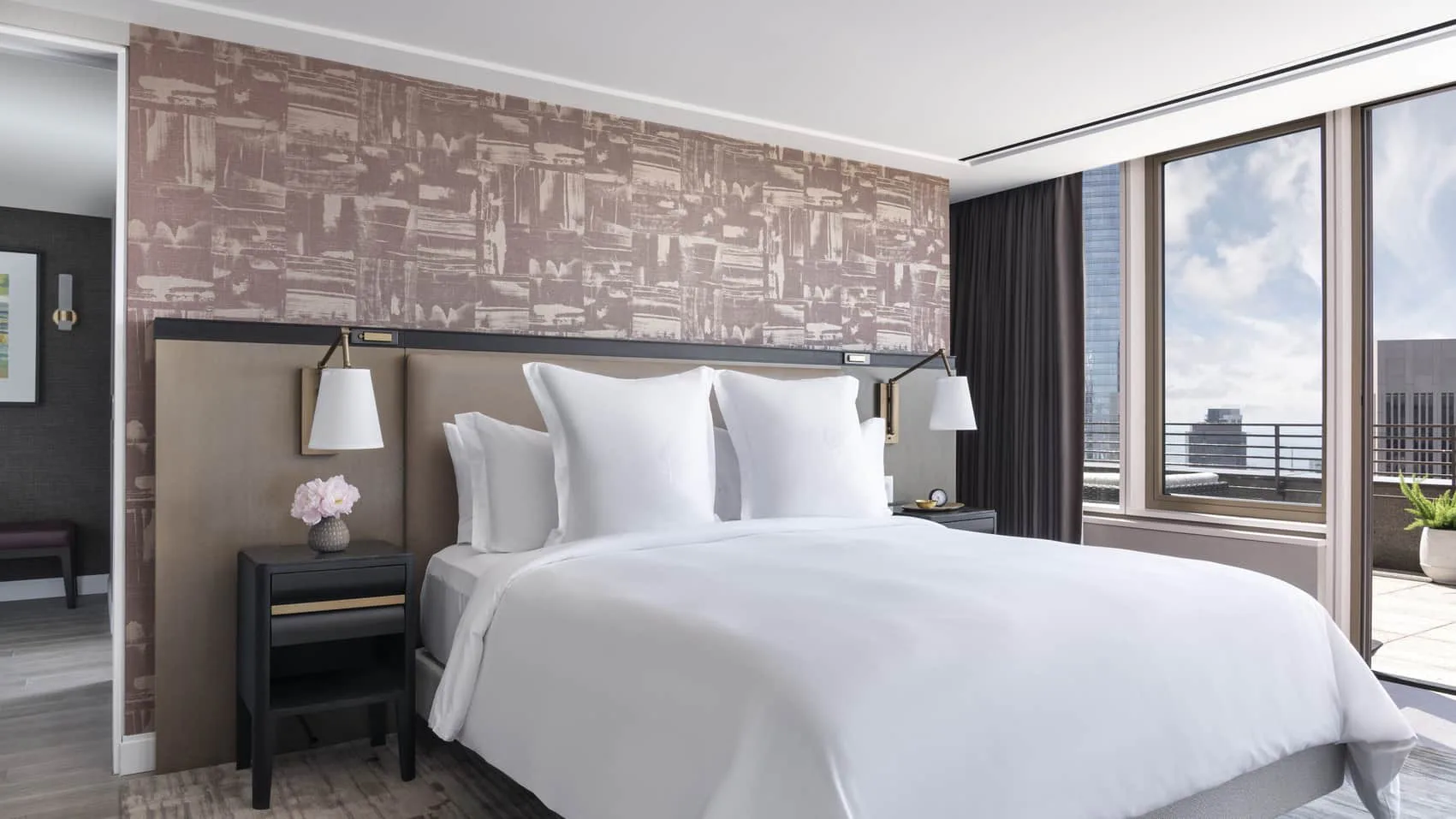 Embarcadero Terrace Suite