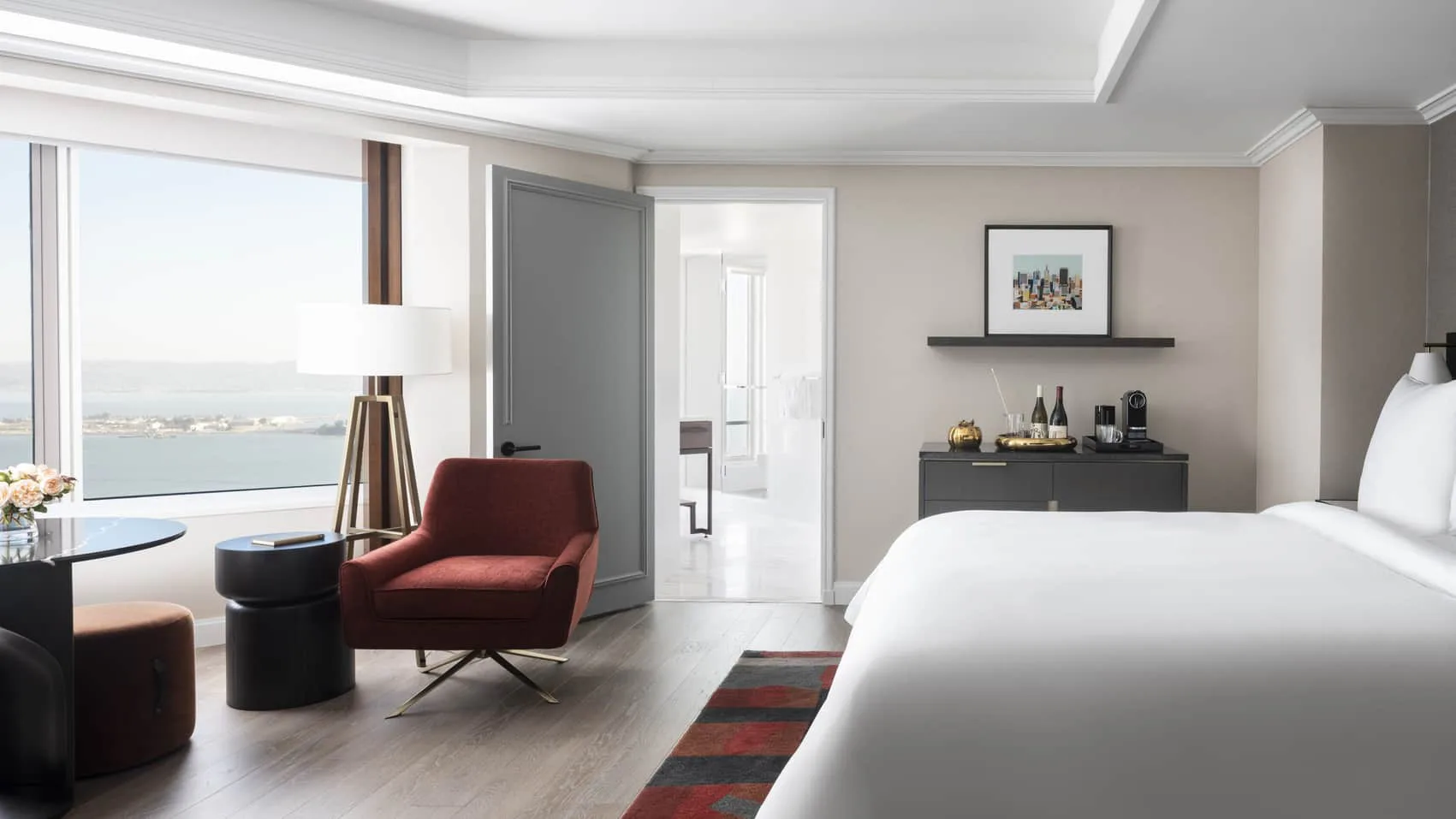 Superior Bay-View Room
