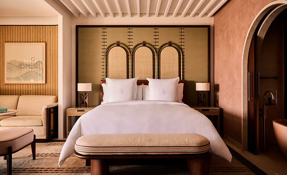 four-seasons-resort-and-residences-amaala-deluxe-sea-view-room-with-terrace-king-bed_13802