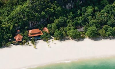 ROYAL TWO-BEDROOM BEACH VILLA WITH POOLS