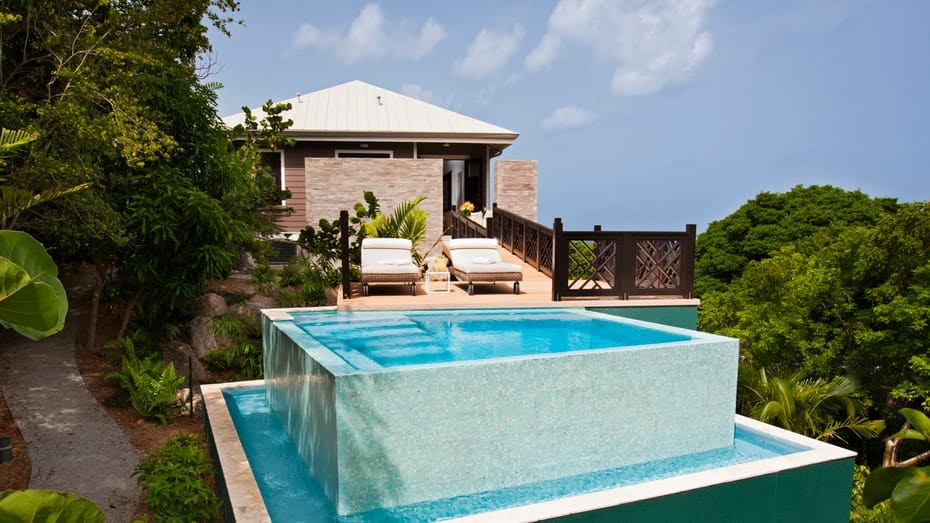 ONE-BEDROOM STEWARTS PLUNGE POOL STUDIO