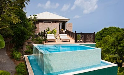 ONE-BEDROOM STEWARTS PLUNGE POOL STUDIO