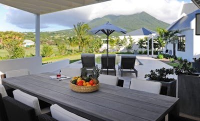 THREE-BEDROOM PINNEY'S BEACH VILLA