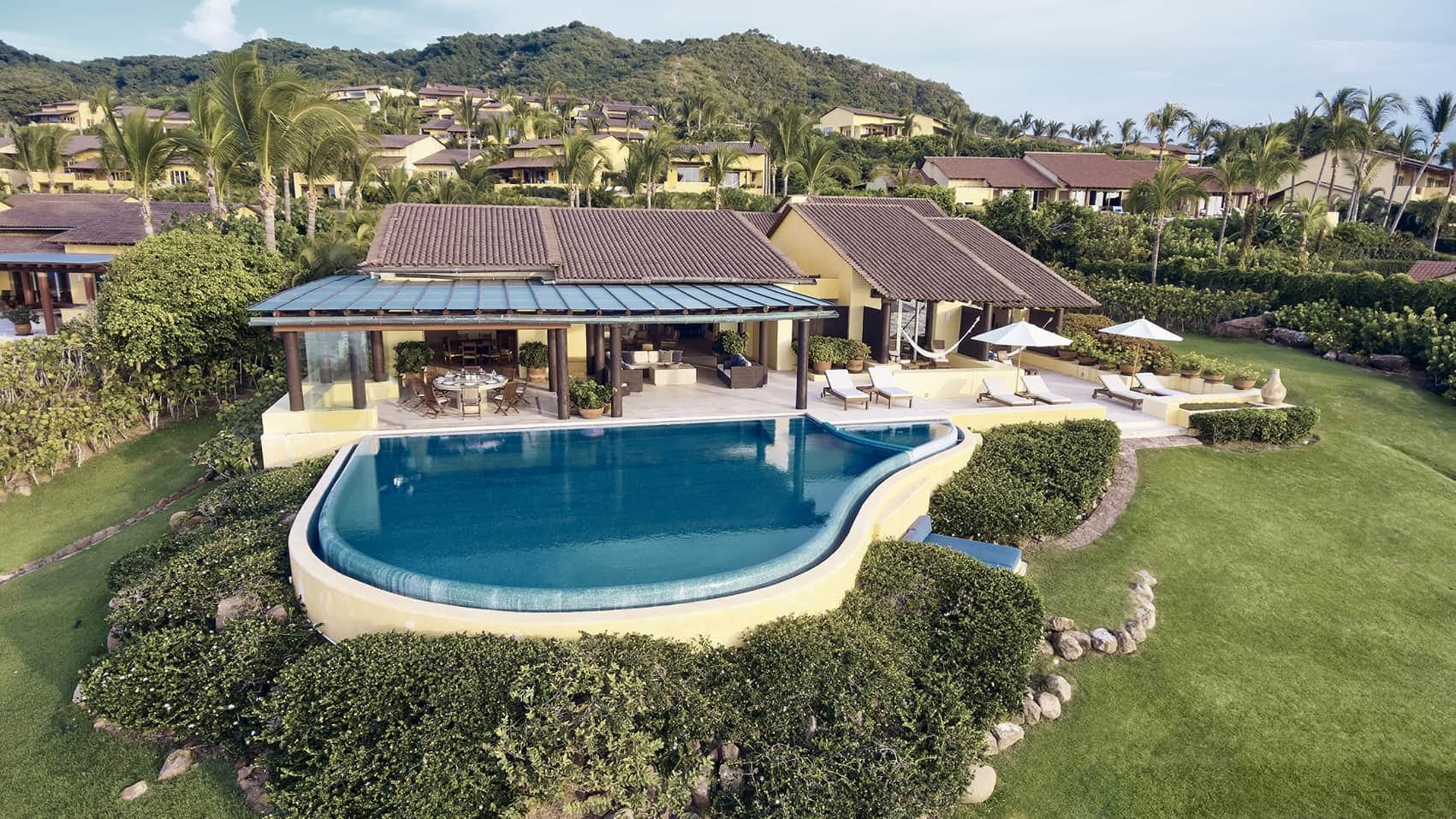 four-seasons-resort-punta-mita-cielo-oceanfront-villa-five-bedroom_9239