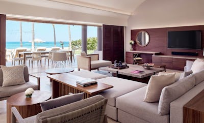 Coral Beach House | Five Bedroom