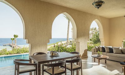 IMPERIAL SUITE WITH POOL