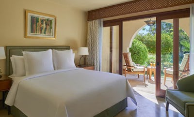 TWO-BEDROOM RESIDENTIAL SUITE PALM VIEW