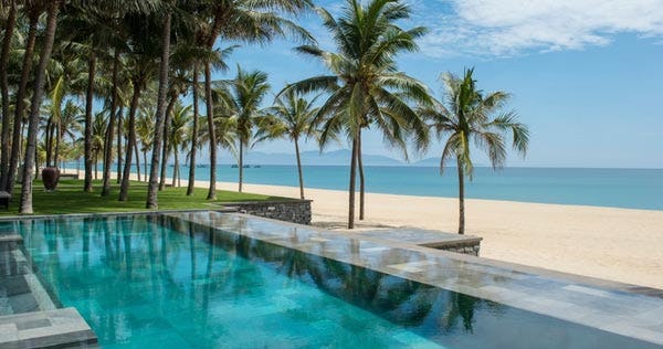 four-seasons-resort-the-nam-hai-hoi-an-five-bedroom-beachfront-pool-villa-03_4988