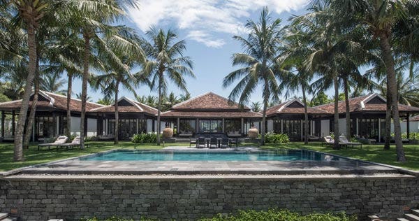 four-seasons-resort-the-nam-hai-hoi-an-four-bedroom-pool-villa_4988