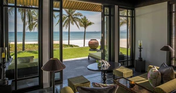 four-seasons-resort-the-nam-hai-hoi-an-one-bedroom-beachfront-villa-02_4988