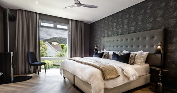 Luxury King/Twin Room