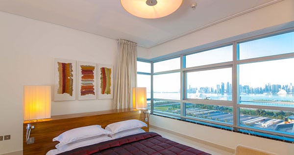 fraser-suites-doha-executive-room-01_9453