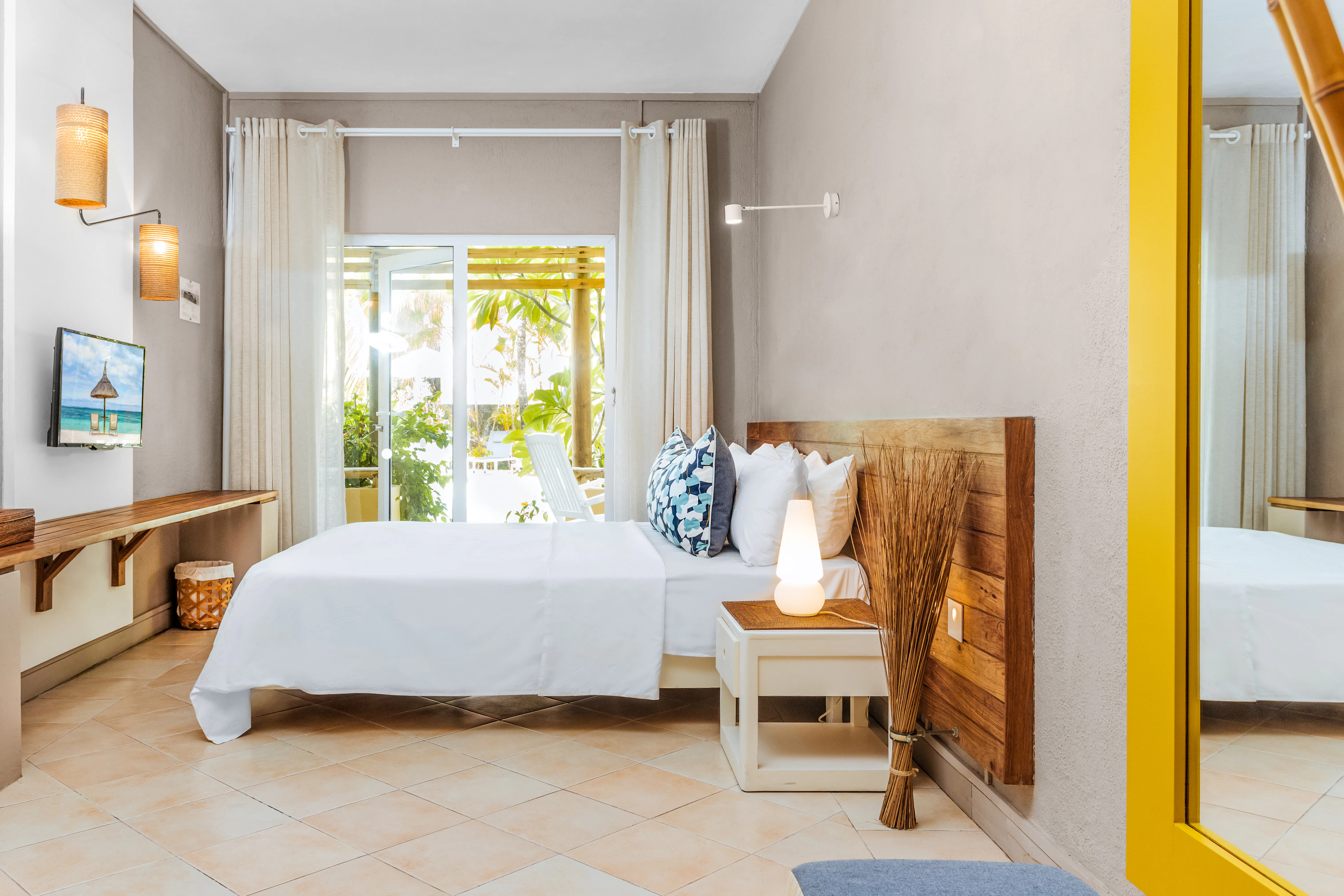 friday-attitude-mauritius-standard-room_1447
