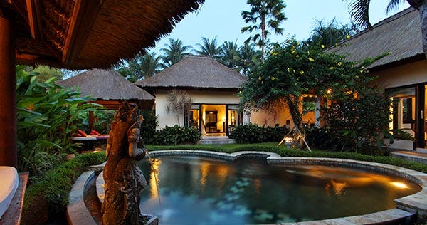 furamaxclusive-resort-and-villas-ubud-2-bali-2-bedroom-royal-pool-villa-01_7310