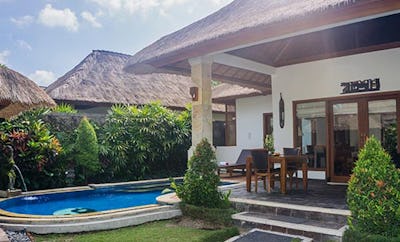 DELUXE POOL VILLA