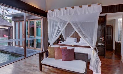 LAGOON POOL ACCESS VILLA