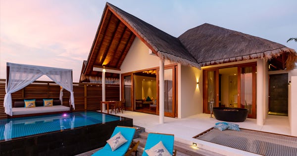 Sunset Ocean Pool Villa