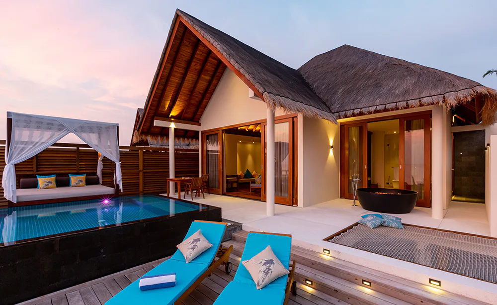 Sunset Ocean Pool Villa