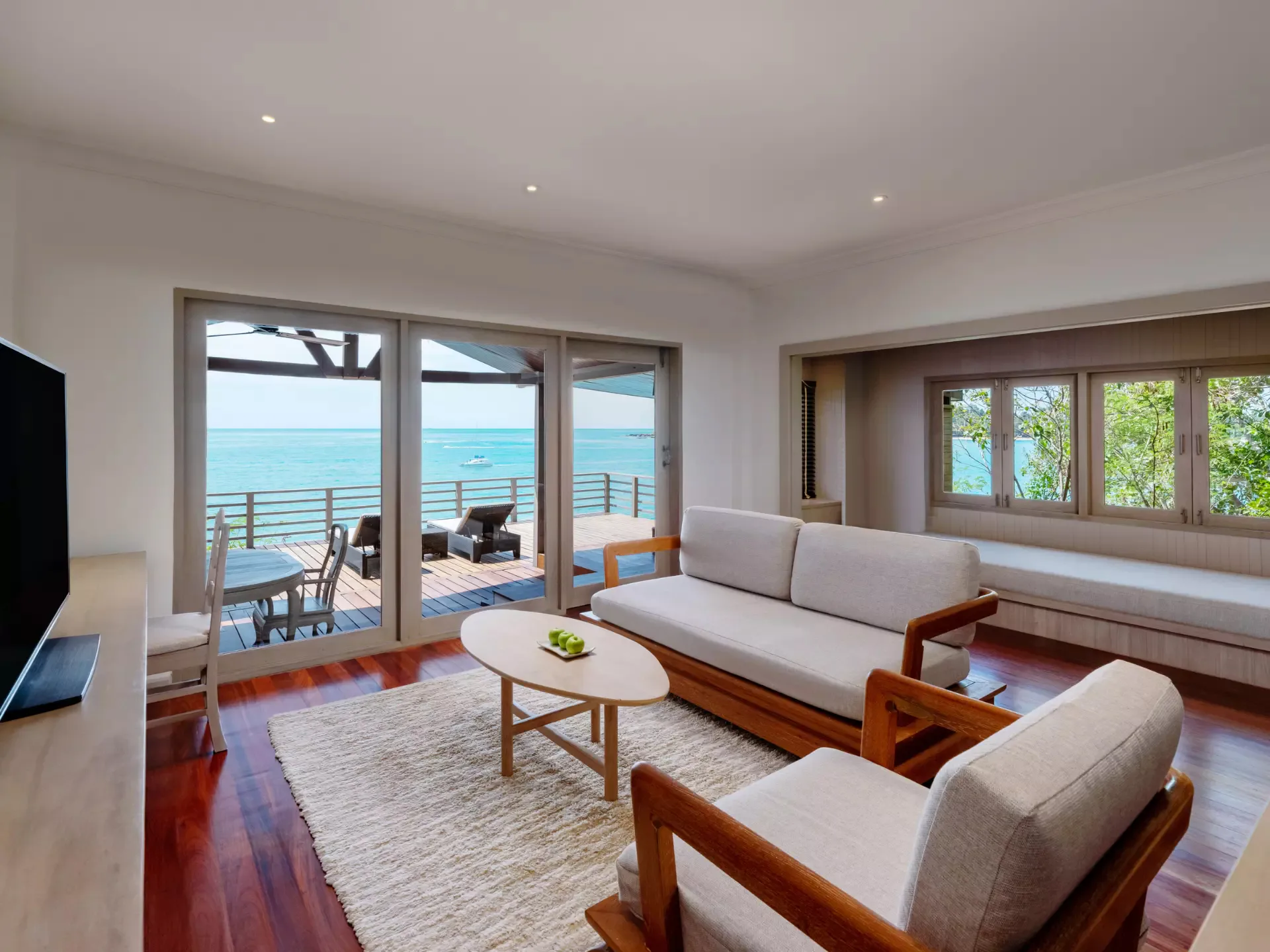 garrya-tongsai-bay-samui-grand-seafront-villa_324