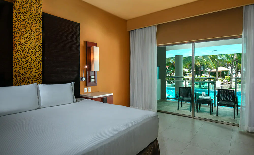 generations-riviera-maya-resort-oceanfront-one-bedroom-pool-swim-up-suite_9130