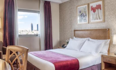 Family Connecting Rooms – Double & Twin