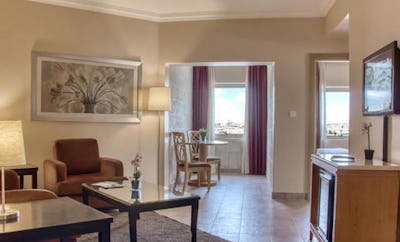 Family Suite - Double & Twin beds