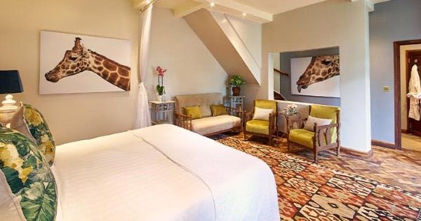 giraffe-manor-nairobi-kenya-lynn-room-02_11772