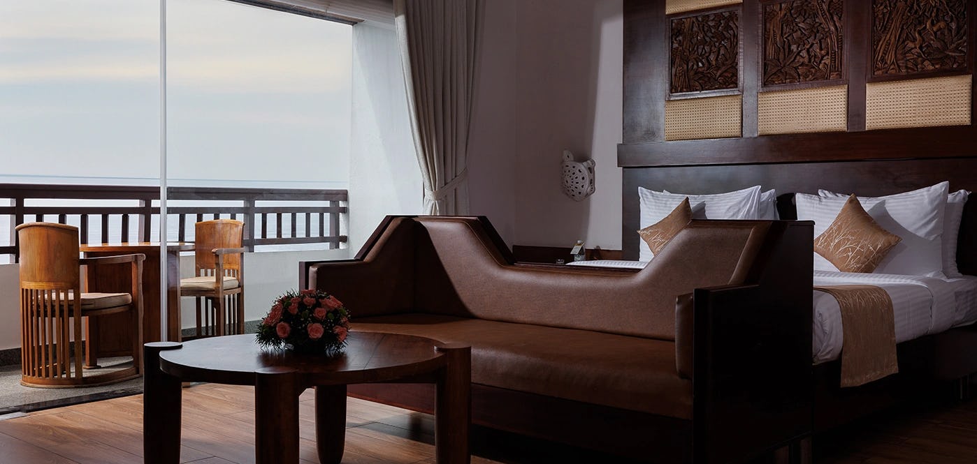 gokulam-grand-turtle-on-the-beach-kovalam-arabian-sea-view-room_1491