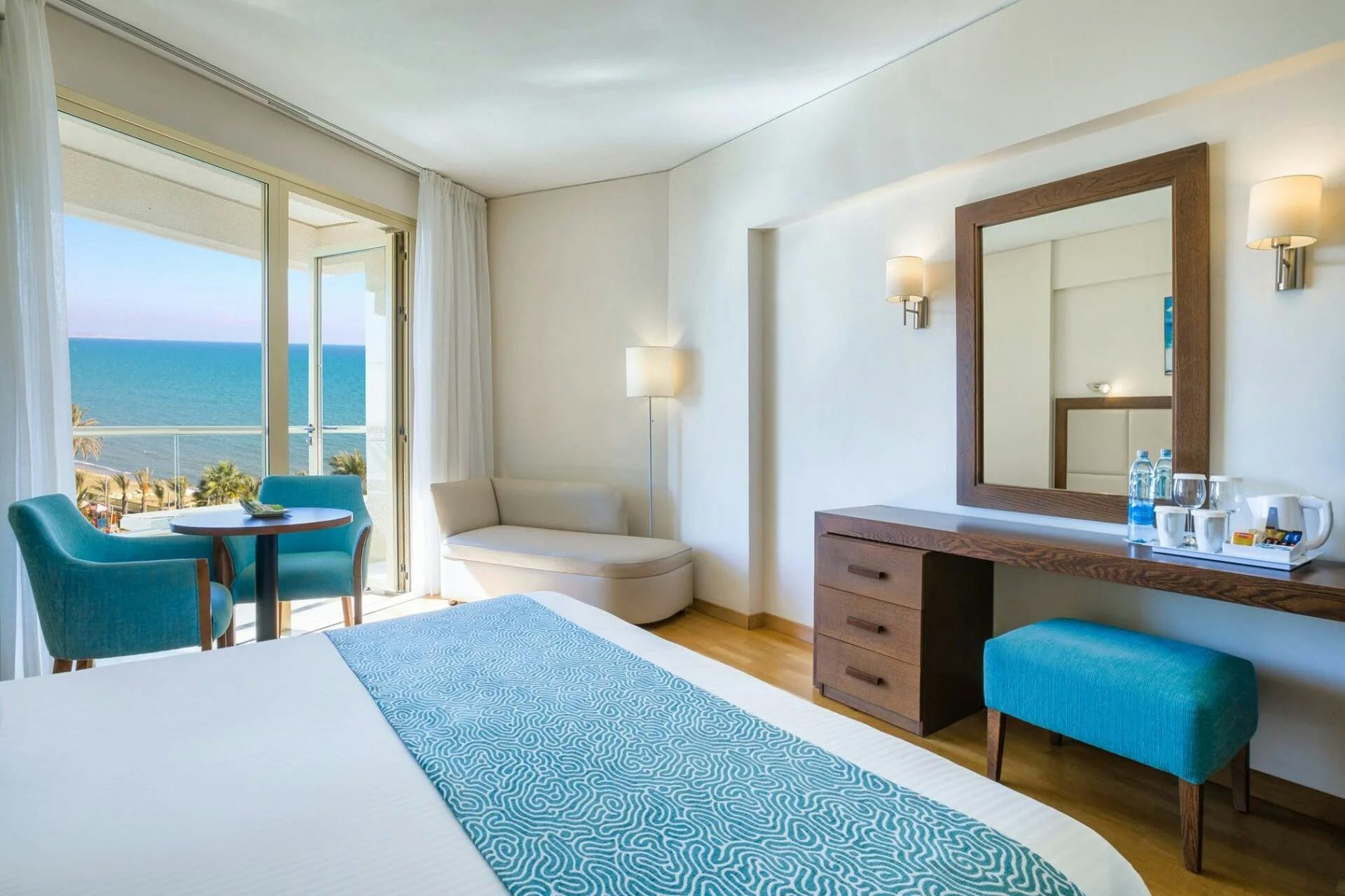 golden-bay-beach-hotel-cyprus-superior-sea-view-room_12843