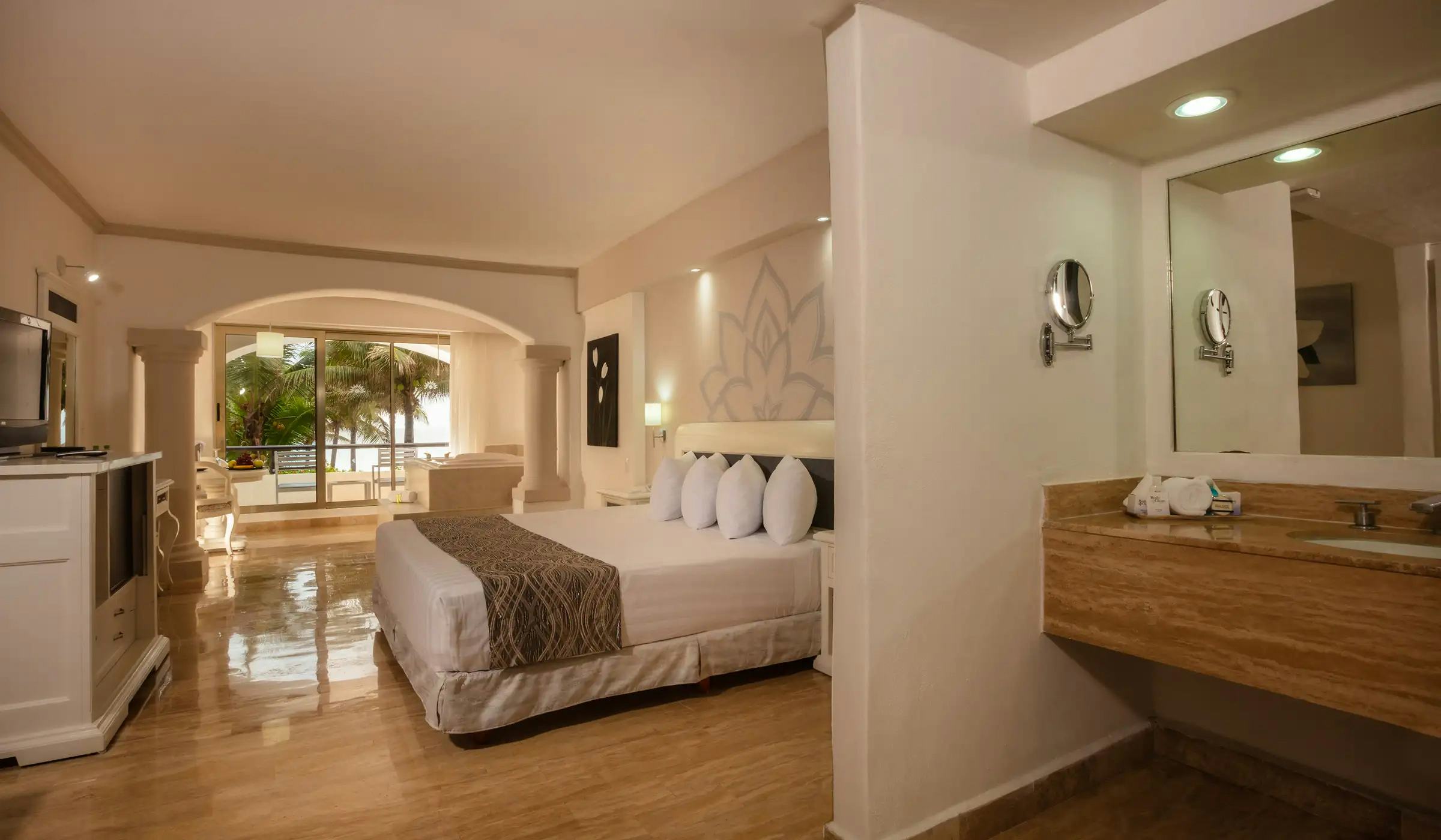 golden-parnassus-all-inclusive-resort-and-spa-cancun-golden-suite-ocean-view_2113