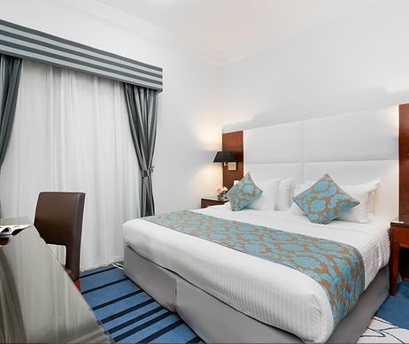 golden-sand-hotel-and-residence-sharjah-1-bedroom-club-suite-01_10716