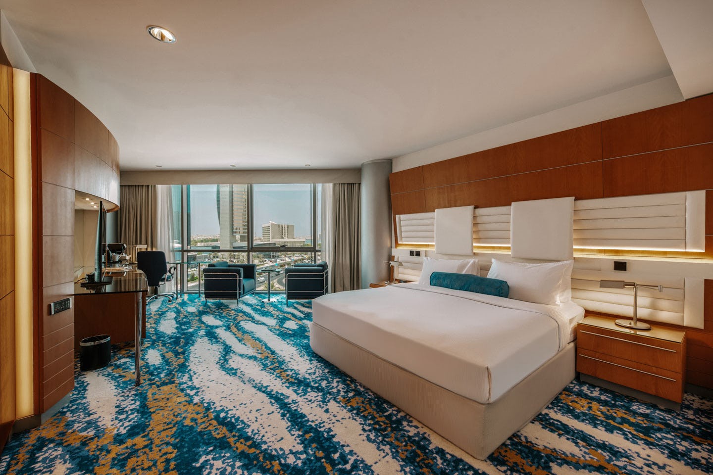 golden-sands-hotel-creek-dubai-deluxe-creeks-view-01_22