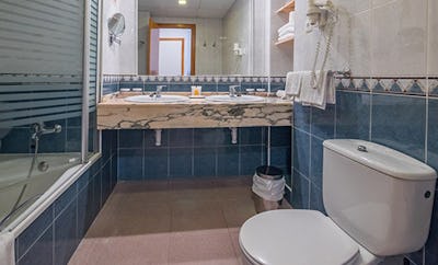 Pool View Suite Room