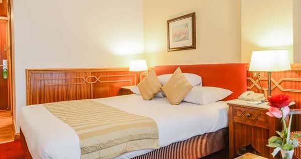 golden-tulip-flamenco-hotel-cairo-standard-room-01_1764