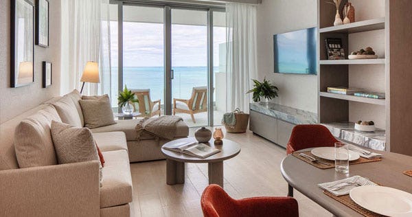 One Bedroom Ocean Front Suites