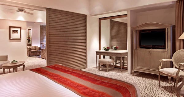 goodwood-park-hotel-1-or-2-bedroom-suites-01_410