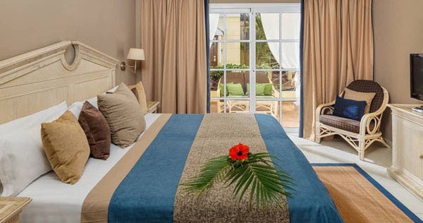 gran-oasis-resort-one-bedroom-suite-01_11348