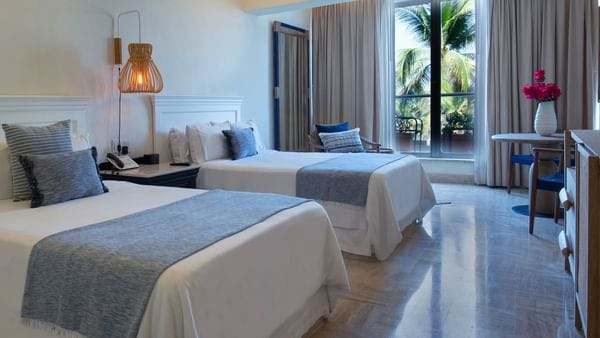 Superior Room, 2 Double, Partial Ocean View