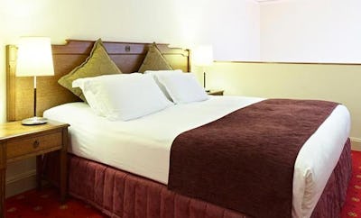 One Bedroom Apartment