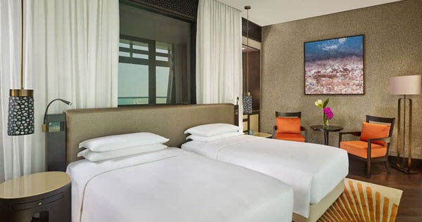 grand-hyatt-abu-dhabi-hotel-and-residences-emirates-pearl-grand-twin-01_10769