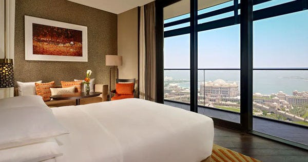 grand-hyatt-abu-dhabi-hotel-and-residences-emirates-pearl-one-king-view-club-access-01_10769